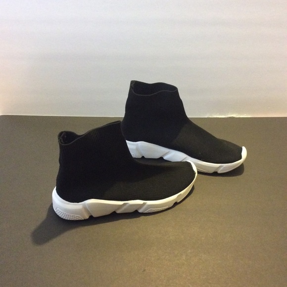 FOREVER SOCK SHOES CASUAL SPEED TRAINER SIZE 7.5 - Picture 5 of 8